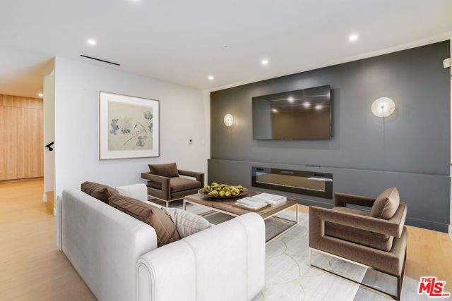 1617 Broadway A, Santa Monica, CA 90404