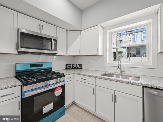 405 S NEWKIRK ST, Baltimore, MD 21224