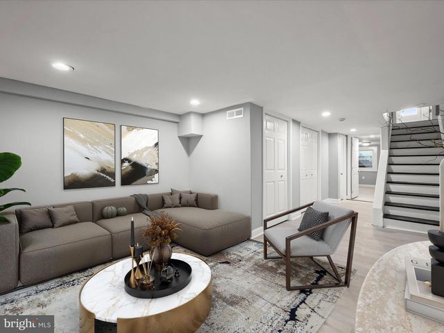 405 S NEWKIRK ST, Baltimore, MD 21224