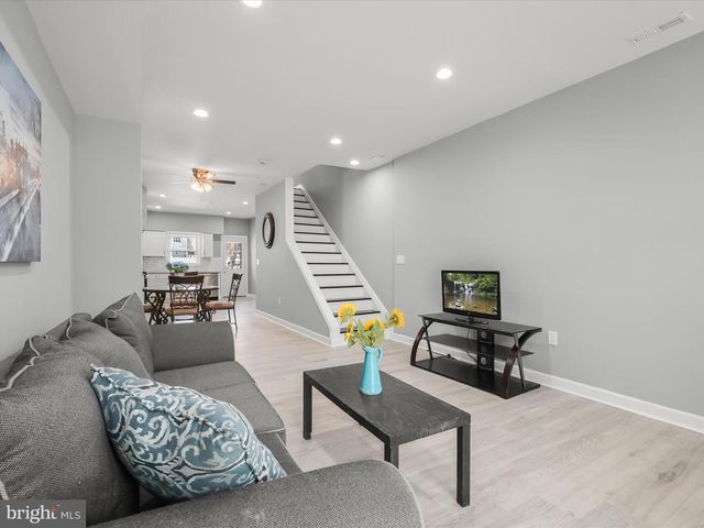 405 S NEWKIRK ST, Baltimore, MD 21224