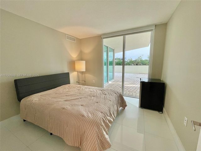 150 Sunny Isles Boulevard 1-501, Sunny Isles Beach, FL 33160