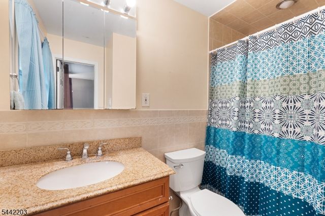 41 Holly Glen Ln, Berkeley Heights Twp., NJ 07922