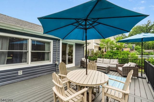 41 Holly Glen Ln, Berkeley Heights Twp., NJ 07922