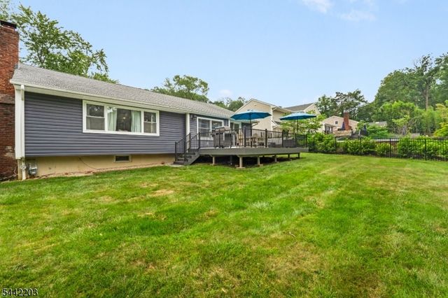 41 Holly Glen Ln, Berkeley Heights Twp., NJ 07922