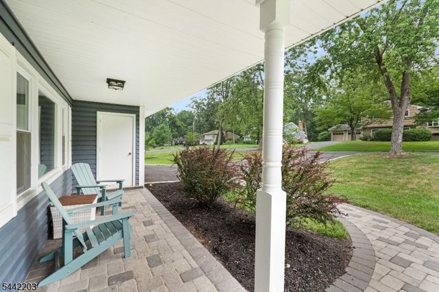 41 Holly Glen Ln, Berkeley Heights Twp., NJ 07922