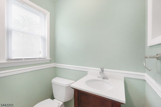 41 Holly Glen Ln, Berkeley Heights Twp., NJ 07922