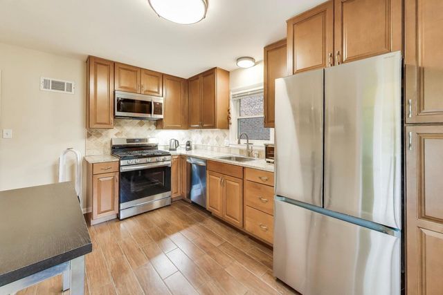 7923 Kolmar Avenue, Skokie, IL 60076