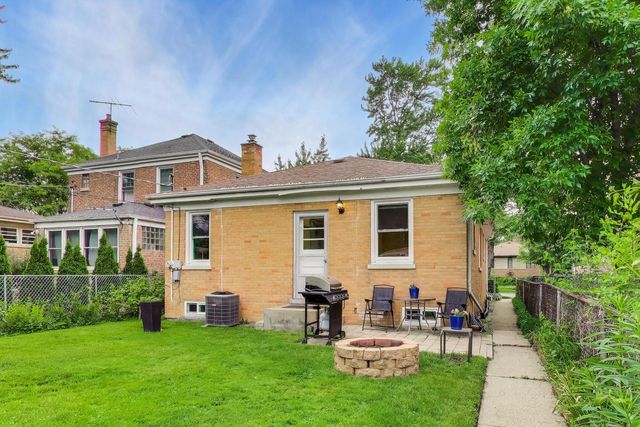 7923 Kolmar Avenue, Skokie, IL 60076