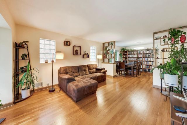 7923 Kolmar Avenue, Skokie, IL 60076
