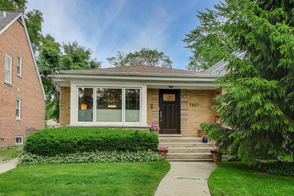 7923 Kolmar Avenue, Skokie, IL 60076