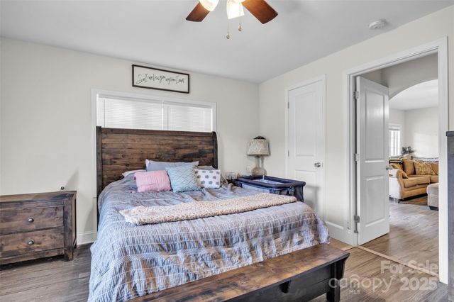 617 E Chestnut Street, Stanley, NC 28164