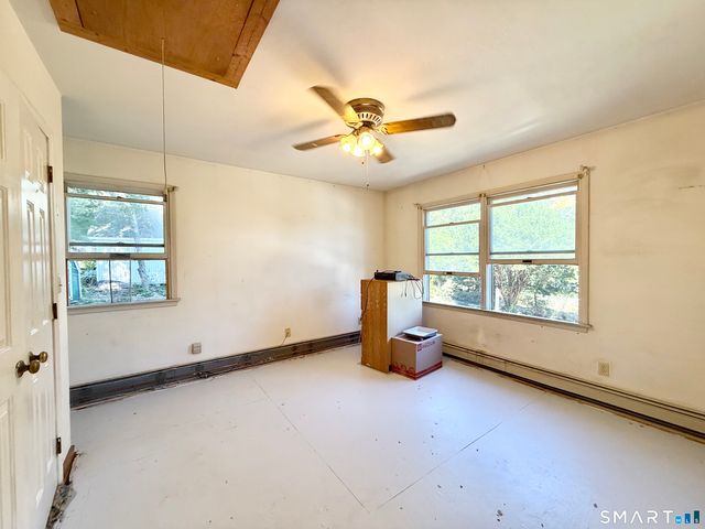 647 Bronson Road, Fairfield, CT 06890