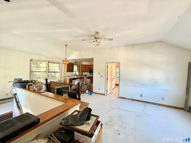 647 Bronson Road, Fairfield, CT 06890