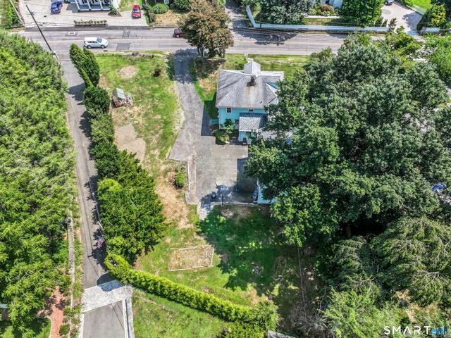 647 Bronson Road, Fairfield, CT 06890