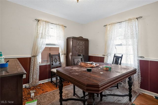 2549 26th Street, Cuyahoga Falls, OH 44223