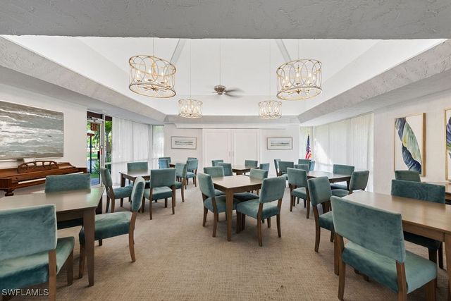 170 Turtle Lake CT 101, Naples, FL 34105