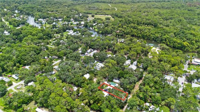 11 62nd Street, Yankeetown, FL 34498