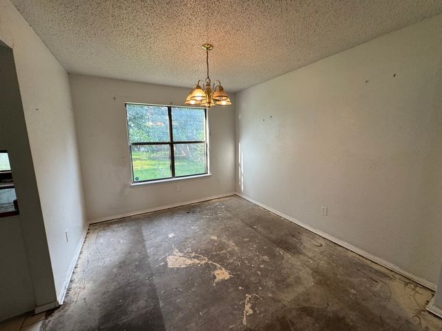 1707 Crimson Court, Arlington, TX 76018