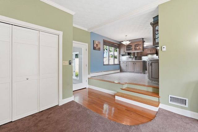45 Stoneleigh Road, Worcester, MA 01606