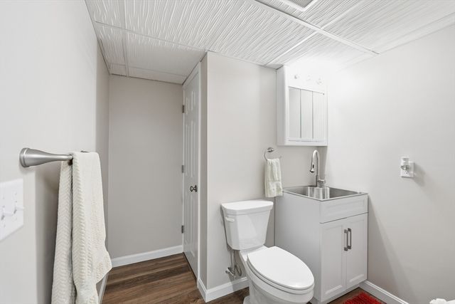45 Stoneleigh Road, Worcester, MA 01606