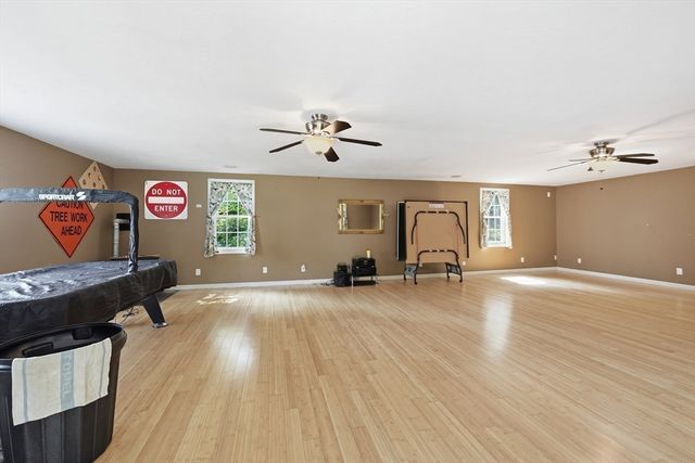 45 Stoneleigh Road, Worcester, MA 01606