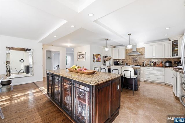 770 Hartwell Street, Teaneck, NJ 07666