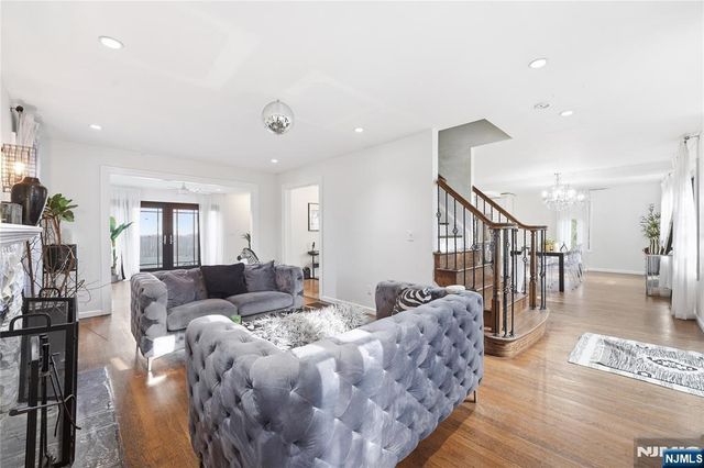 770 Hartwell Street, Teaneck, NJ 07666