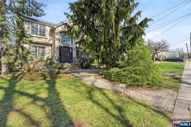 770 Hartwell Street, Teaneck, NJ 07666