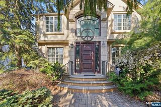 770 Hartwell Street, Teaneck, NJ 07666