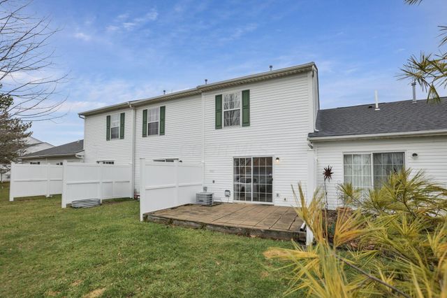 4641 Athalia Drive, 18b, Columbus, OH 43228