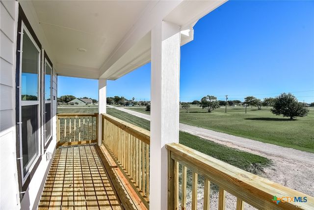 544 Buckskin Drive, Palacios, TX 77465