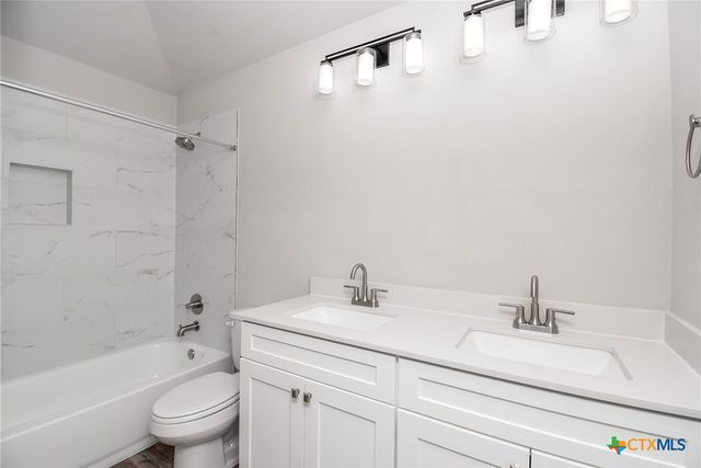 544 Buckskin Drive, Palacios, TX 77465