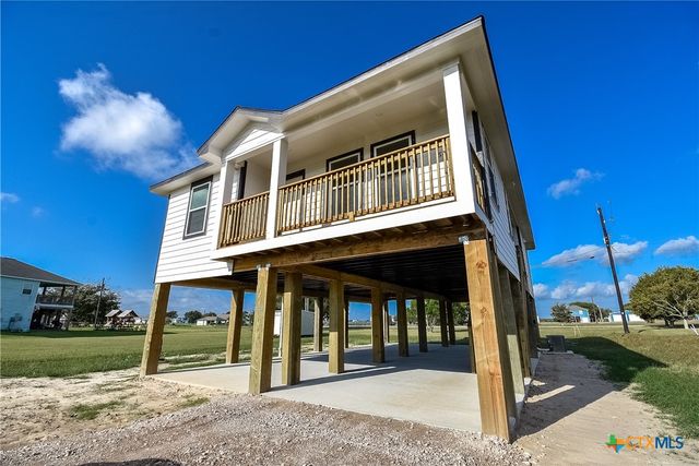 544 Buckskin Drive, Palacios, TX 77465