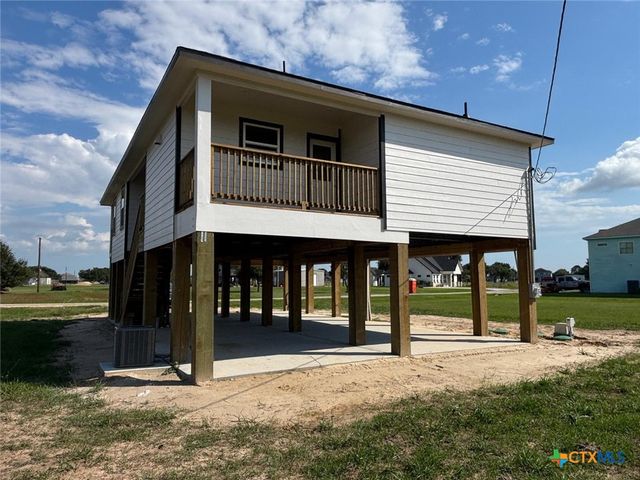 544 Buckskin Drive, Palacios, TX 77465