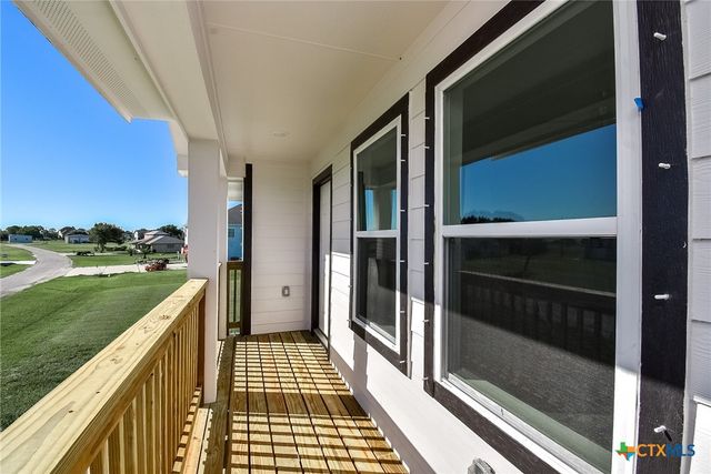 544 Buckskin Drive, Palacios, TX 77465