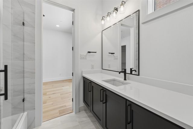 404 Vista Buena Trail, Fort Worth, TX 76111