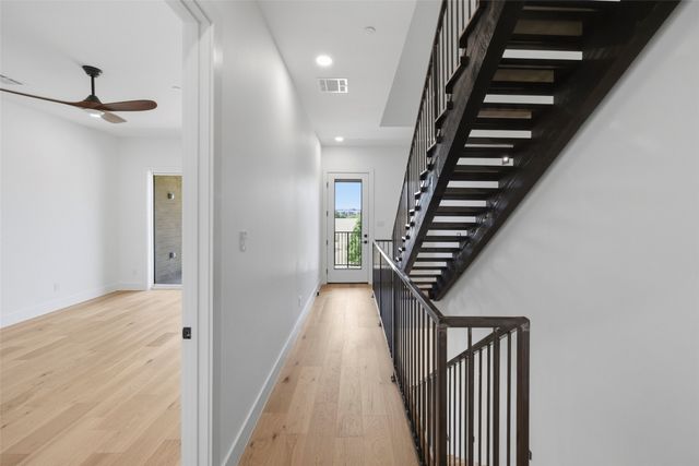 404 Vista Buena Trail, Fort Worth, TX 76111