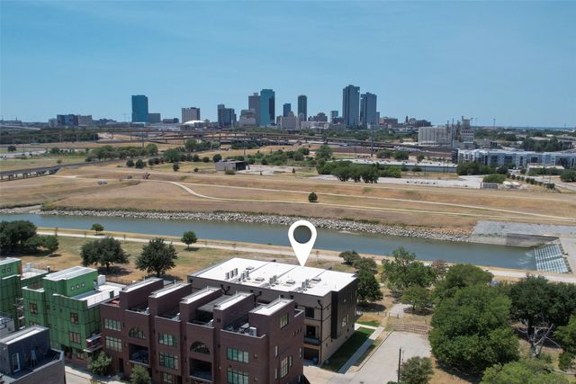 404 Vista Buena Trail, Fort Worth, TX 76111