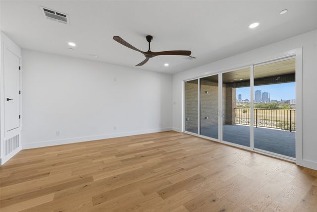 404 Vista Buena Trail, Fort Worth, TX 76111