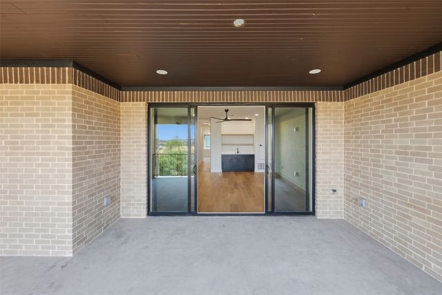 404 Vista Buena Trail, Fort Worth, TX 76111