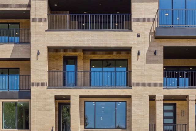 404 Vista Buena Trail, Fort Worth, TX 76111