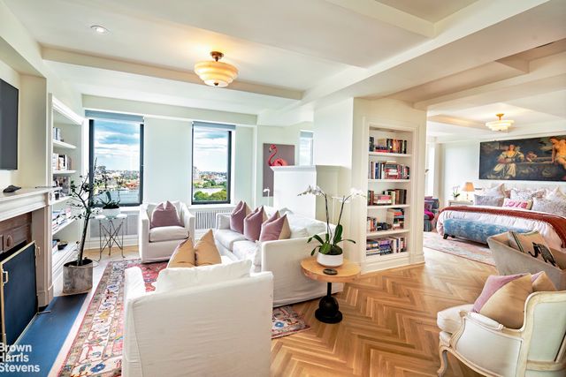 130 E END Avenue PHB, New York City, NY 10028