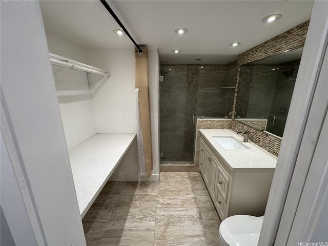 2500 Kalakaua Avenue 1906, Honolulu, HI 96815