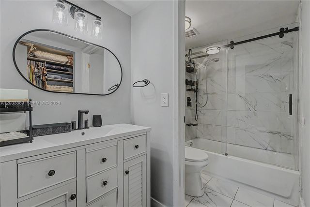 10227 NW 9th St Circle 2063, Miami, FL 33172