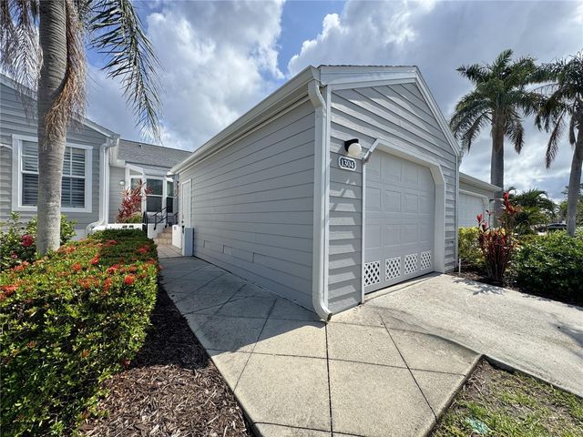 1304 PERICO POINT CIRCLE, Bradenton, FL 34209