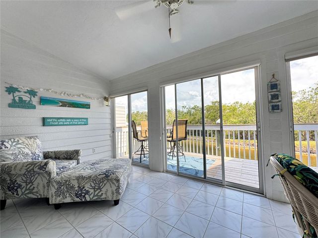 1304 PERICO POINT CIRCLE, Bradenton, FL 34209