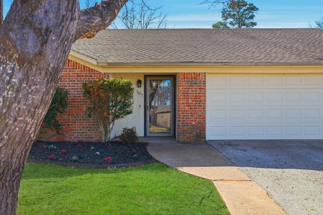 107 Janet Kay, Longview, TX 75605