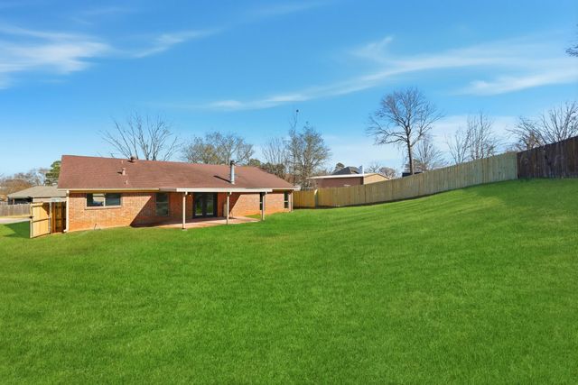 107 Janet Kay, Longview, TX 75605