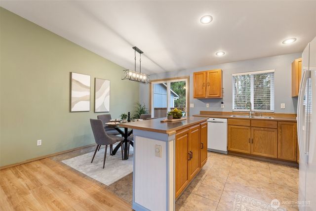 405 Amberwood Circle, Sultan, WA 98294