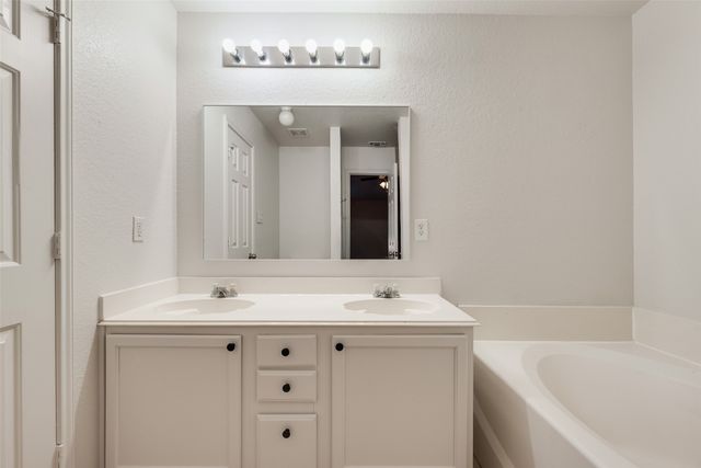 7437 Diamond Springs Trail, Fort Worth, TX 76123